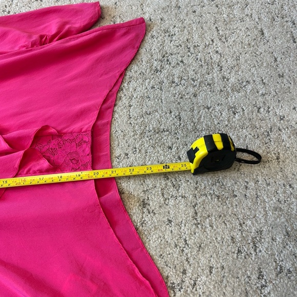 BCBG XS silk blouse Elegant Pink Lace Women's Top GUC - Picture 15 of 16